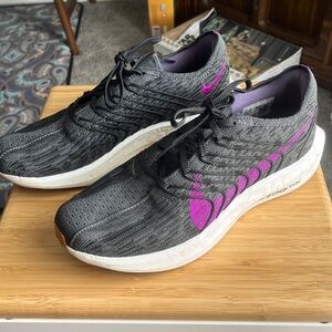 Nike mens Pegasus next nature Turbo road running size 9.5